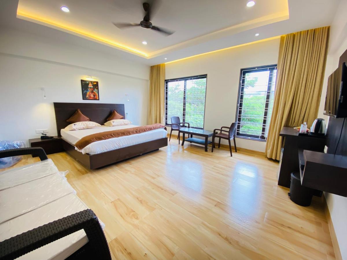 Shivanand Residency Jejuri Exterior foto