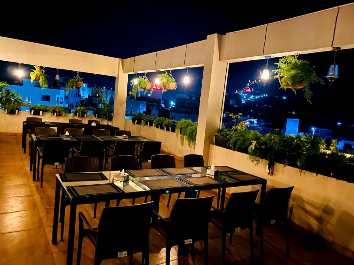 Shivanand Residency Jejuri Exterior foto